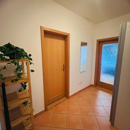 Nika 10 Apartamento *